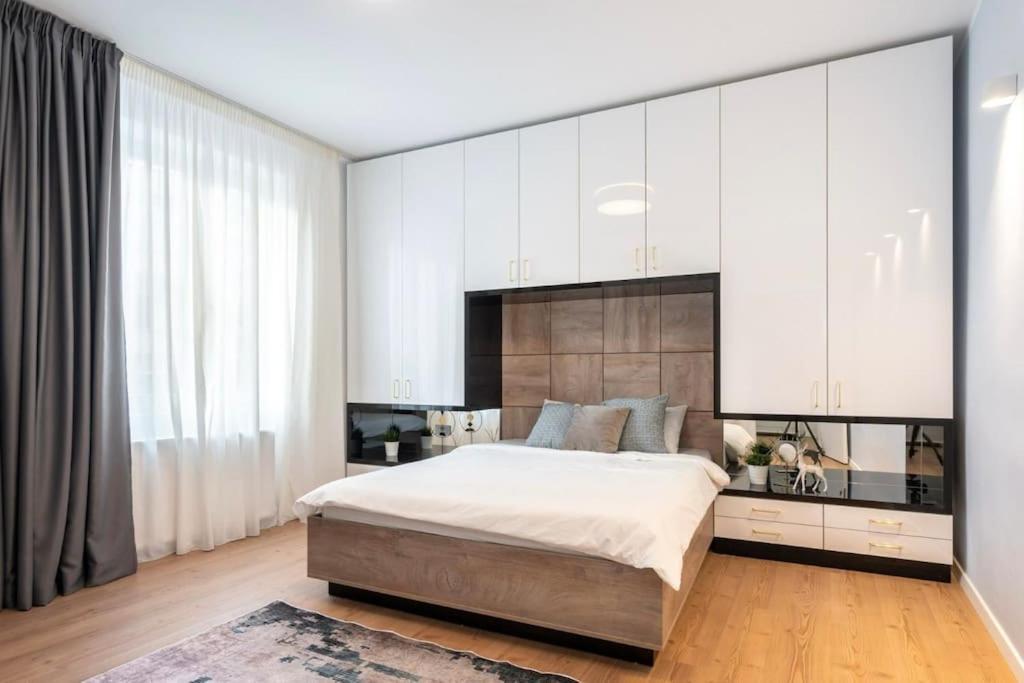 Old Town Bucharest Apartment Poiana 7 Экстерьер фото