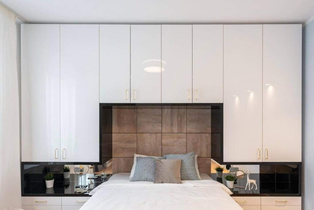 Old Town Bucharest Apartment Poiana 7 Экстерьер фото
